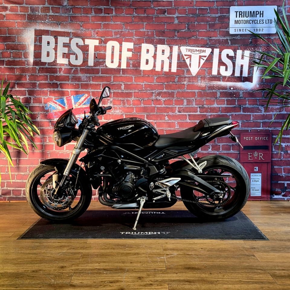 TRIUMPH STREET TRIPLE 660 S A2 4