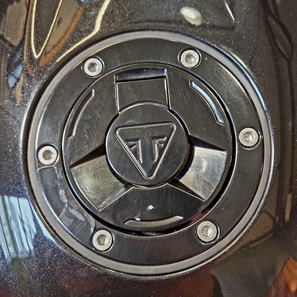 TRIUMPH STREET TRIPLE 660 S A2 4