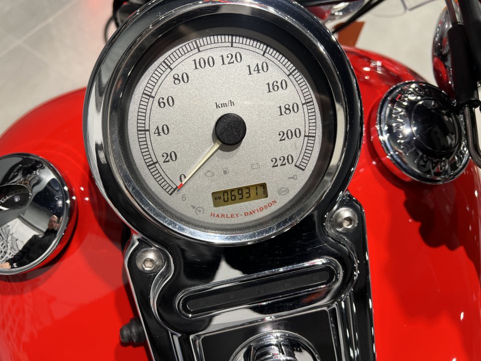 HARLEY-DAVIDSON DYNA SUPER GLIDE 1584 CUSTOM 4