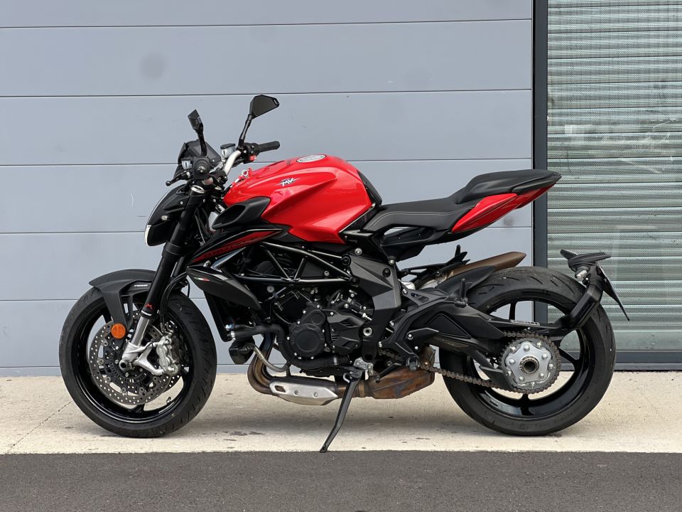 MV AGUSTA BRUTALE 800 4