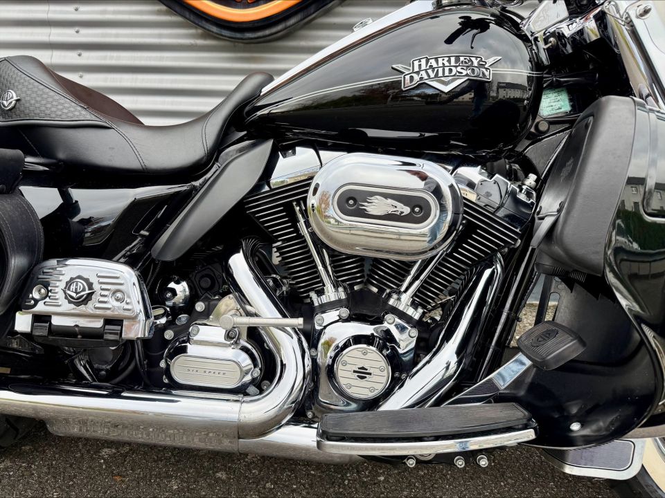 HARLEY-DAVIDSON TOURING ROAD KING 1690 CLASSIC 4