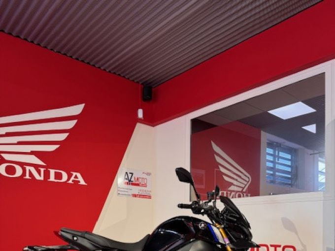 YAMAHA MT-09 SP 4