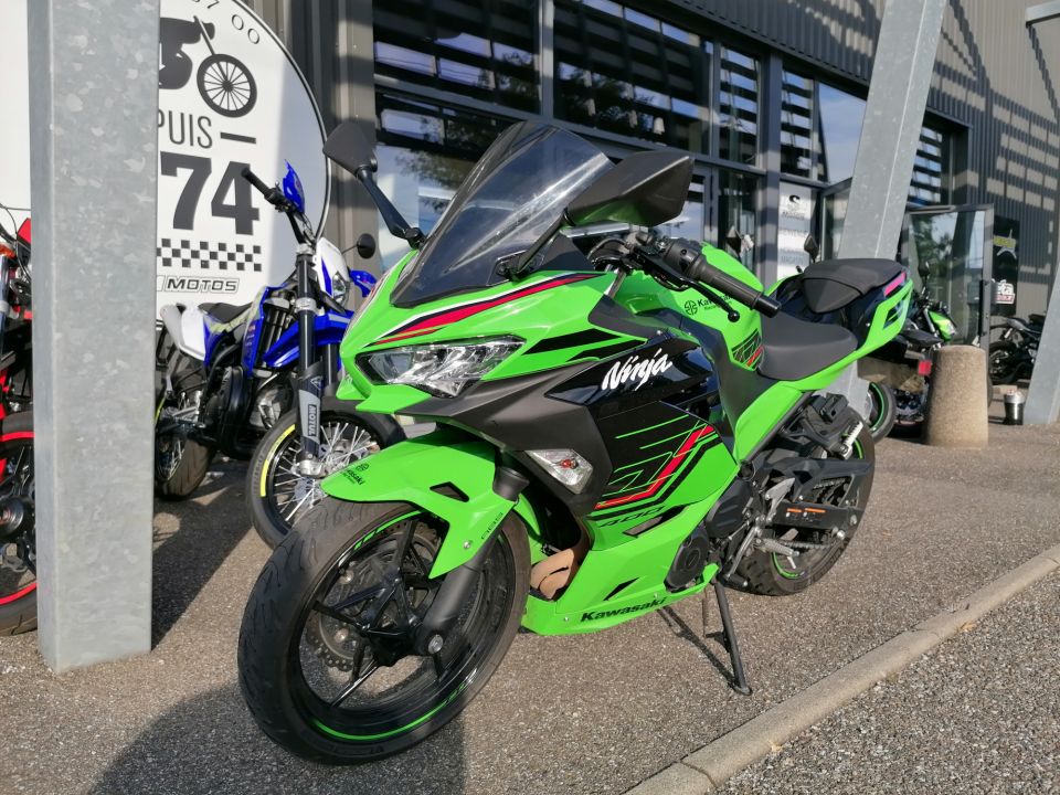 KAWASAKI NINJA 400 4