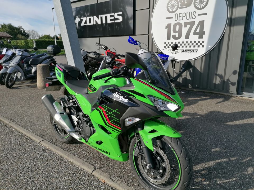 KAWASAKI NINJA 400 4