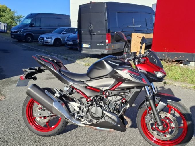 KAWASAKI Z 500 SE 4