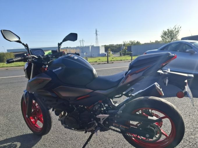 KAWASAKI Z 500 SE 4