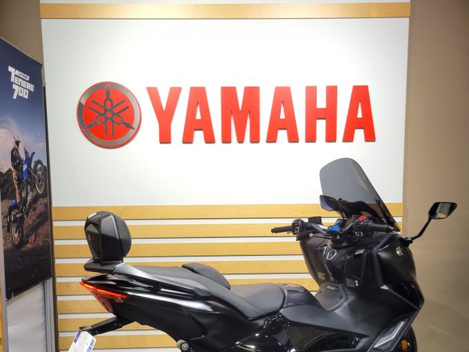 YAMAHA XP T-MAX 560 TECH MAX 4