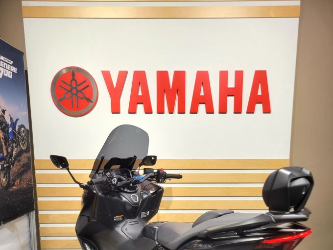 YAMAHA XP T-MAX 560 TECH MAX 4