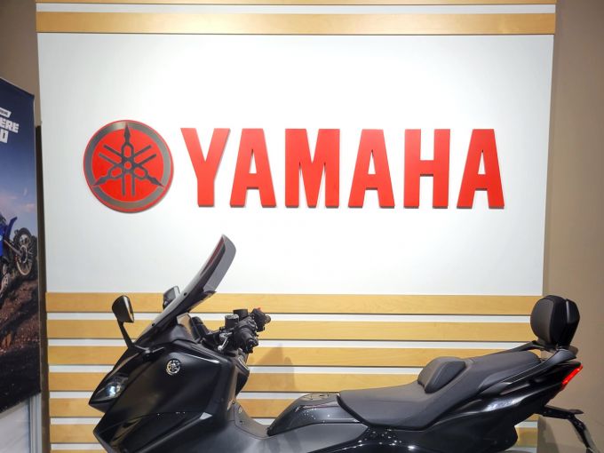 YAMAHA XP T-MAX 560 TECH MAX 4