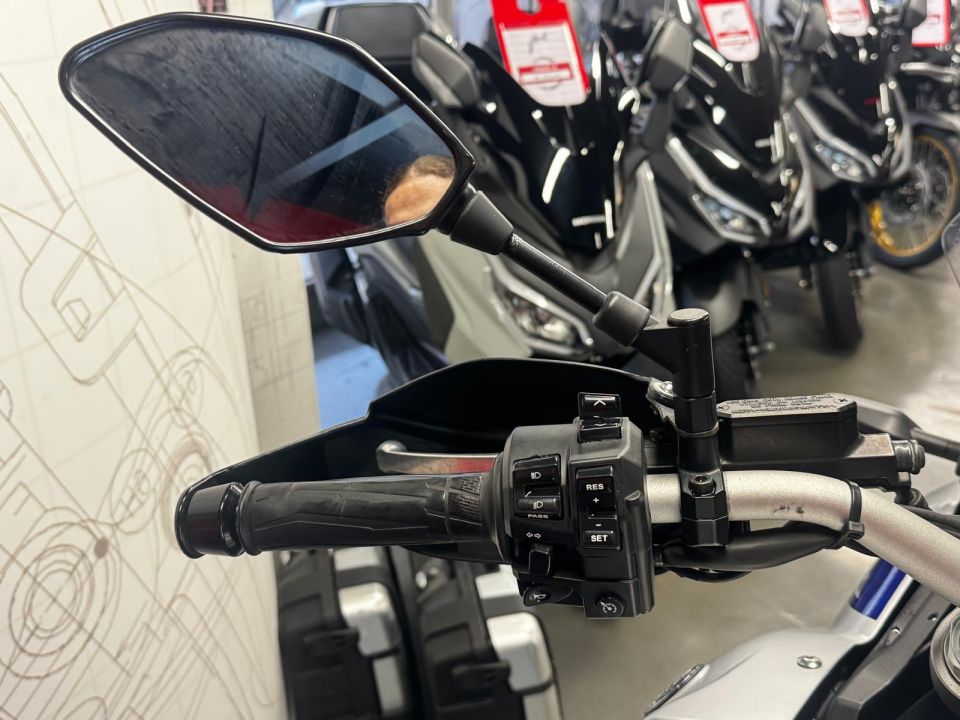 YAMAHA XTZ 1200 SUPER TENERE 4