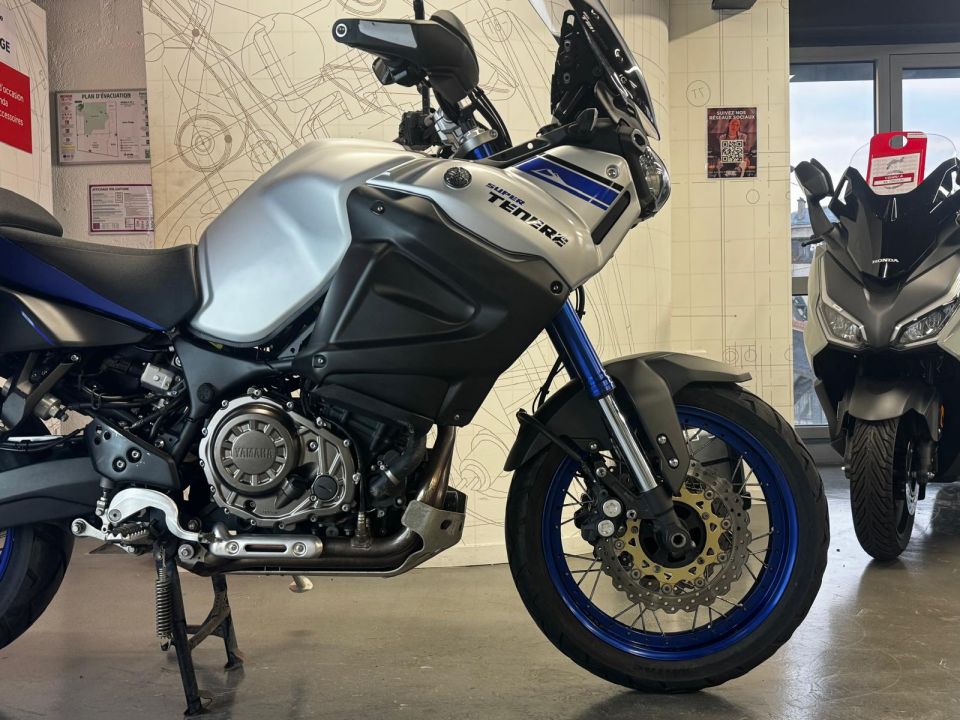 YAMAHA XTZ 1200 SUPER TENERE 4