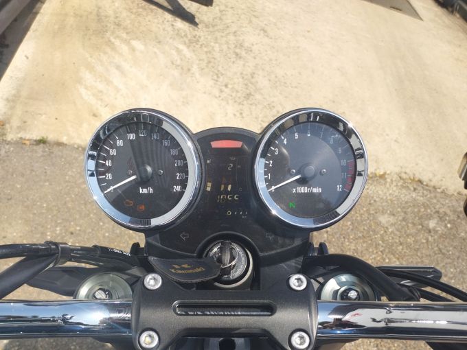 KAWASAKI Z 900 RS 4
