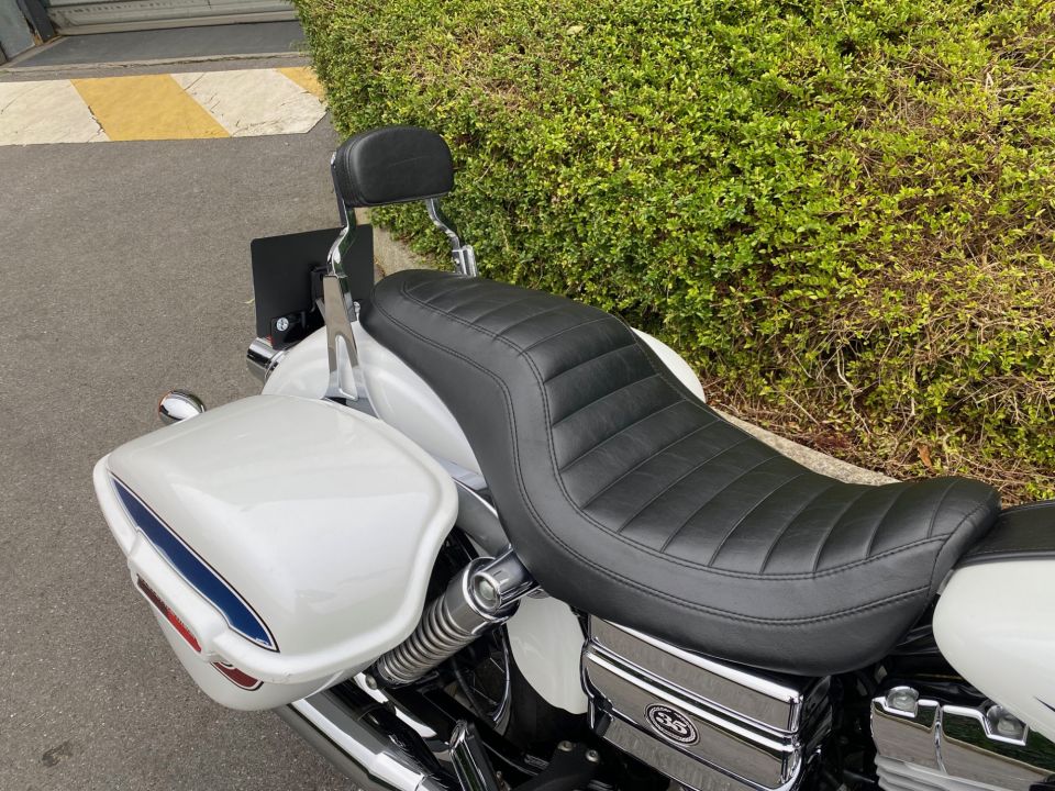 HARLEY-DAVIDSON DYNA SUPER GLIDE 1584 CUSTOM 4