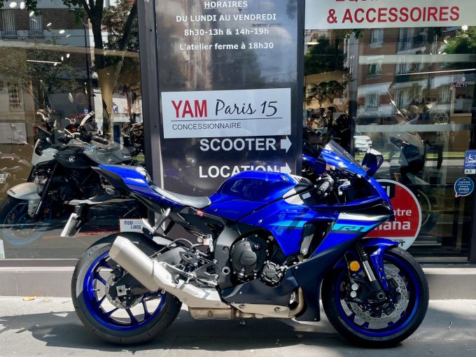YAMAHA YZF 1000 R1 4