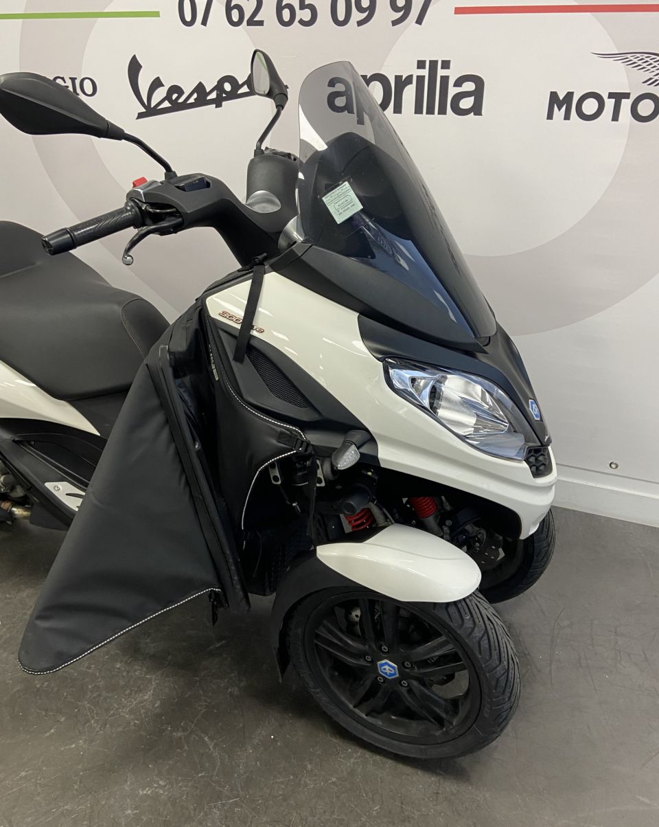 PIAGGIO MP3 300 HPE ABS ASR 4
