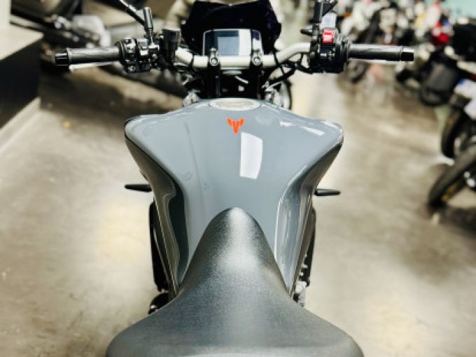 YAMAHA MT 09 ABS 4