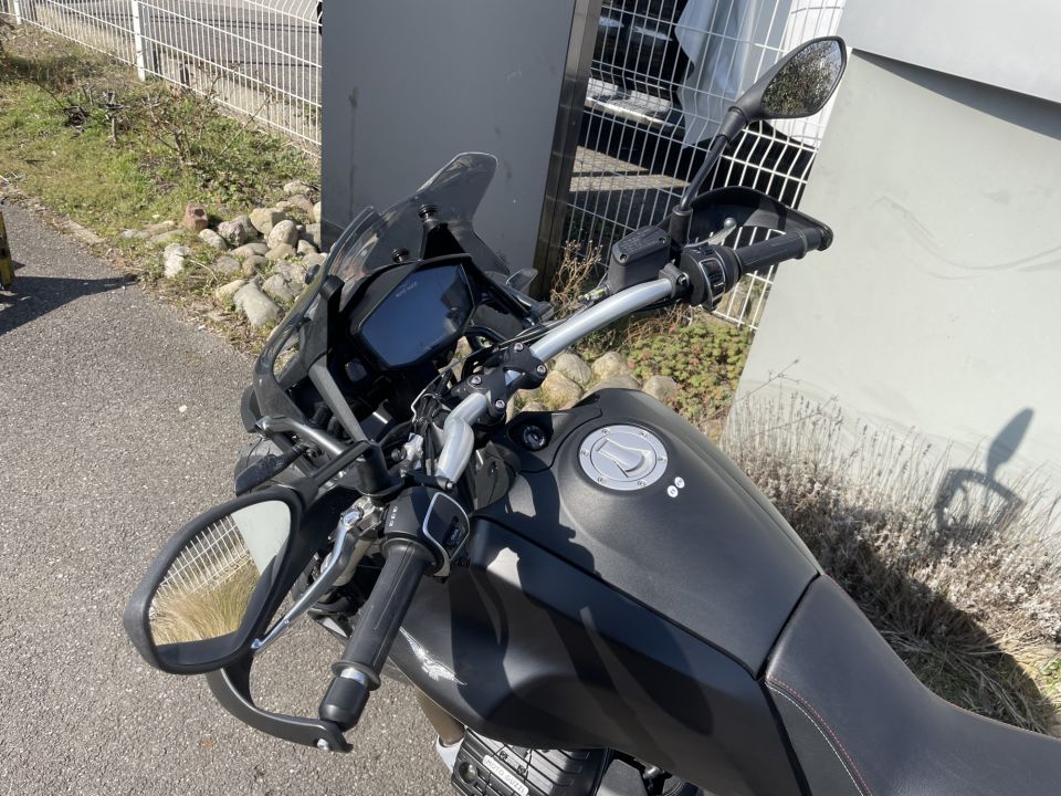 MOTO GUZZI V85 TT 850 4