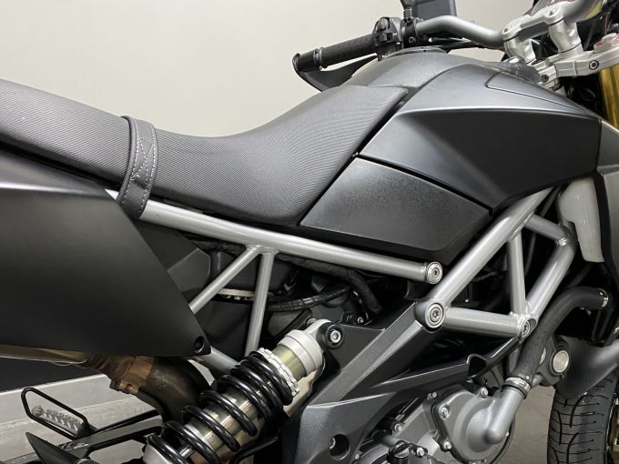 APRILIA DORSODURO 750 ABS 4