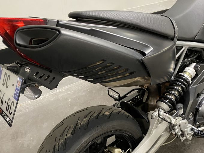 APRILIA DORSODURO 750 ABS 4