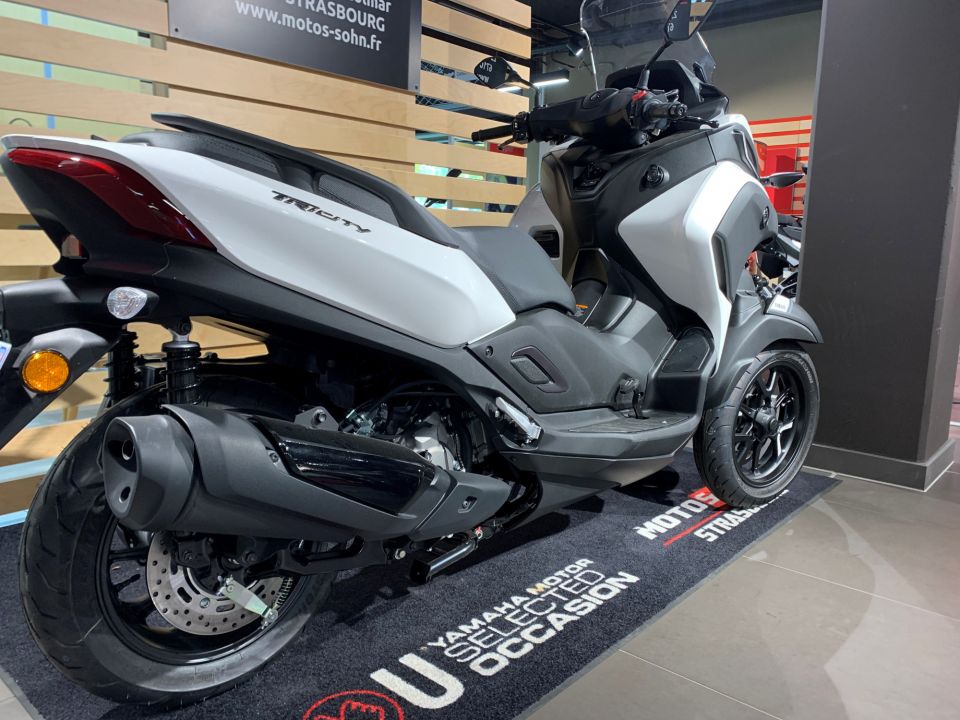 YAMAHA TRICITY 300 4
