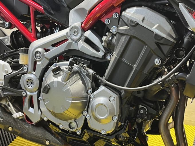 KAWASAKI Z 900 4
