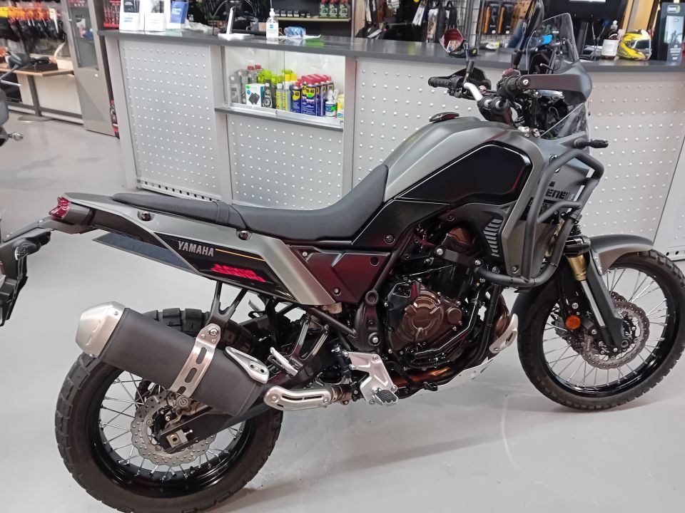 YAMAHA XTZ TENERE 700 4