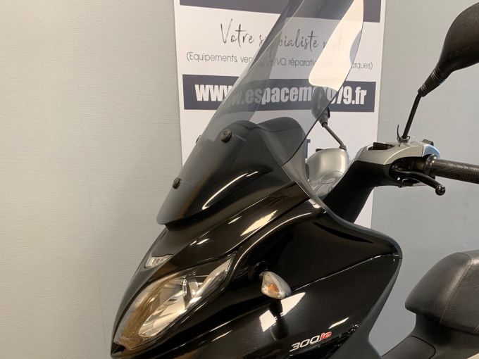 PIAGGIO MP3 300 LT ABS 4