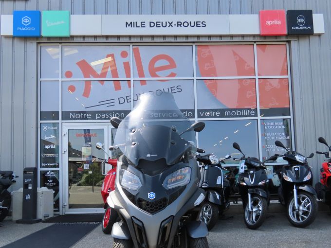 PIAGGIO MP3 400 HPE SPORT ABS ASR 4