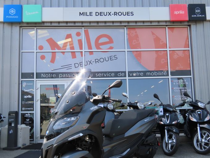 PIAGGIO MP3 400 HPE SPORT ABS ASR 4