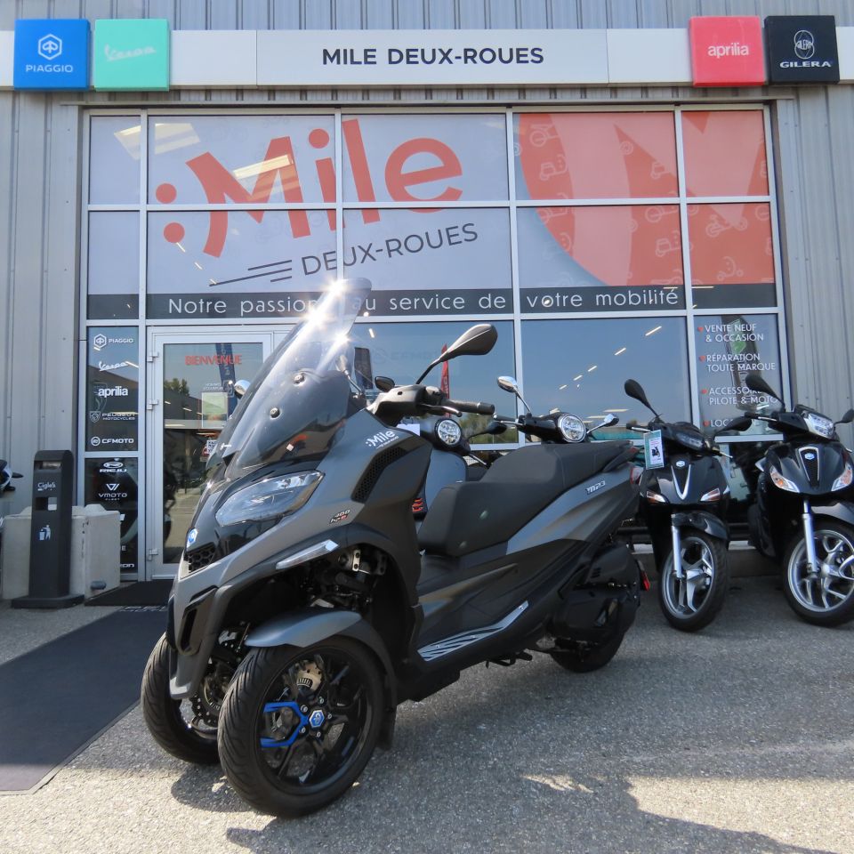 PIAGGIO MP3 400 HPE SPORT ABS ASR 4