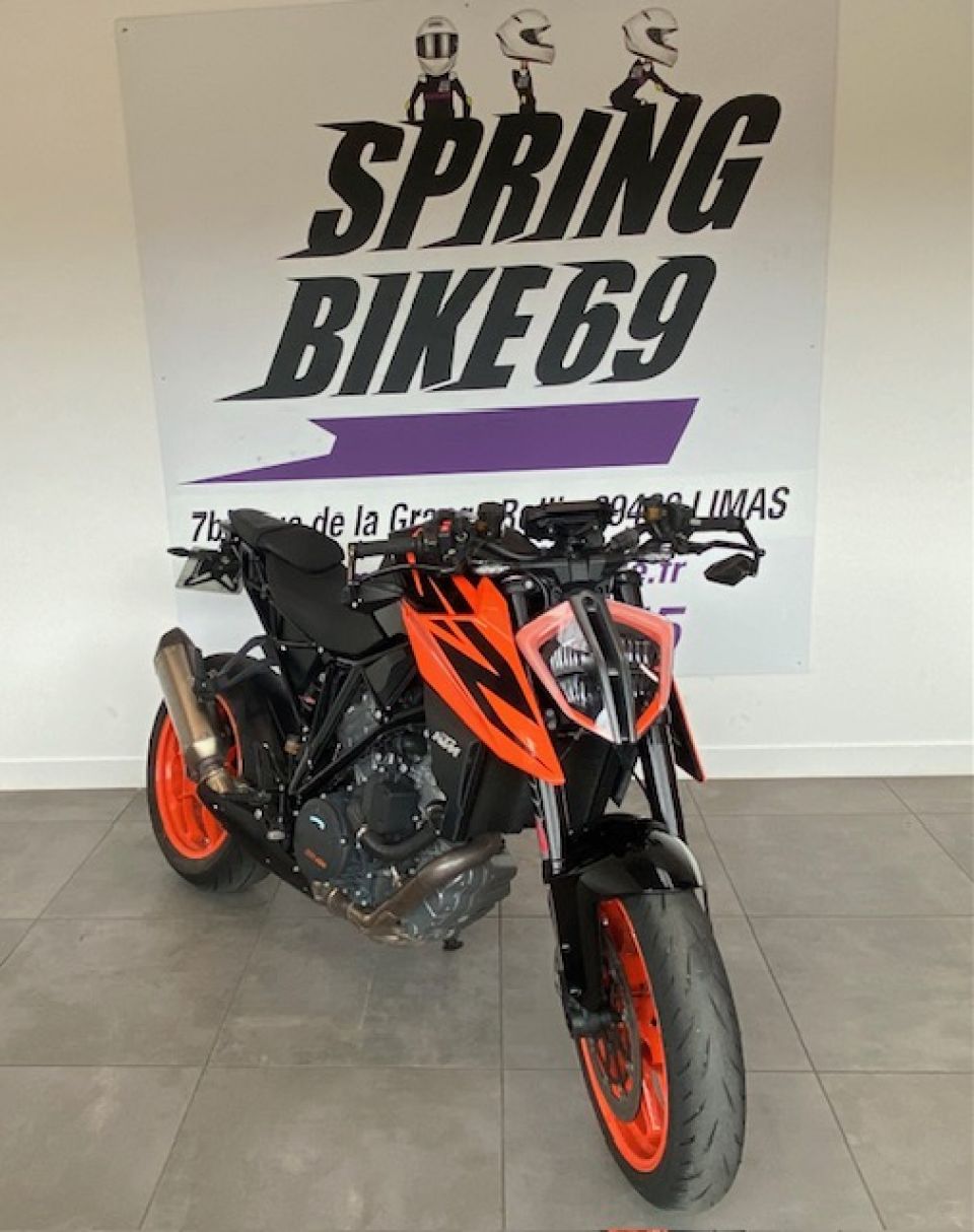 KTM 1290 SUPER DUKE R 4