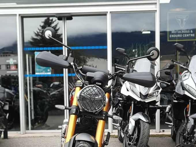 TRIUMPH Scrambler 400 X 4