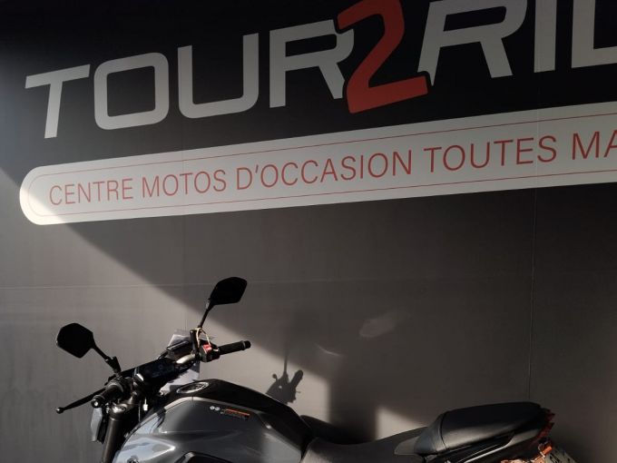 YAMAHA MT-07 (47.5CV) 4