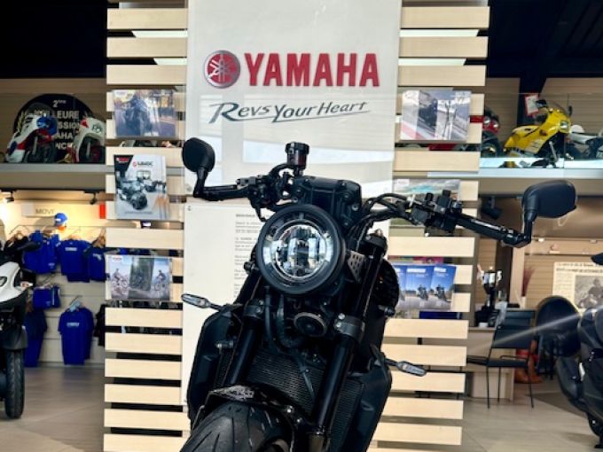 YAMAHA XSR 900 35KW FAIBLE KILOMETRAGE GARANTIE 12 MOIS 122€/MOIS* +DE 1300€ D'EQUIPEMENT ! 4