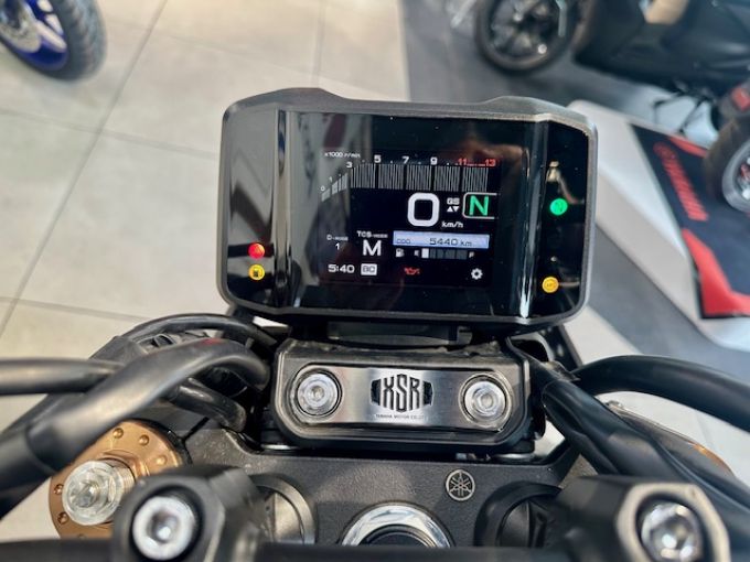 YAMAHA XSR 900 35KW FAIBLE KILOMETRAGE GARANTIE 12 MOIS 122€/MOIS* +DE 1300€ D'EQUIPEMENT ! 4