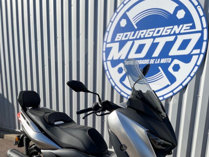 YAMAHA XMAX 125 4