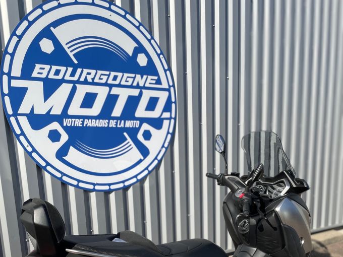 YAMAHA XMAX 125 4