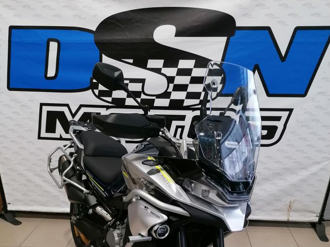 CF MOTO 800 MT 4