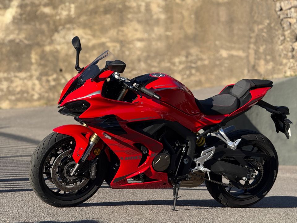 QJ MOTOR SRK 800 RR 4