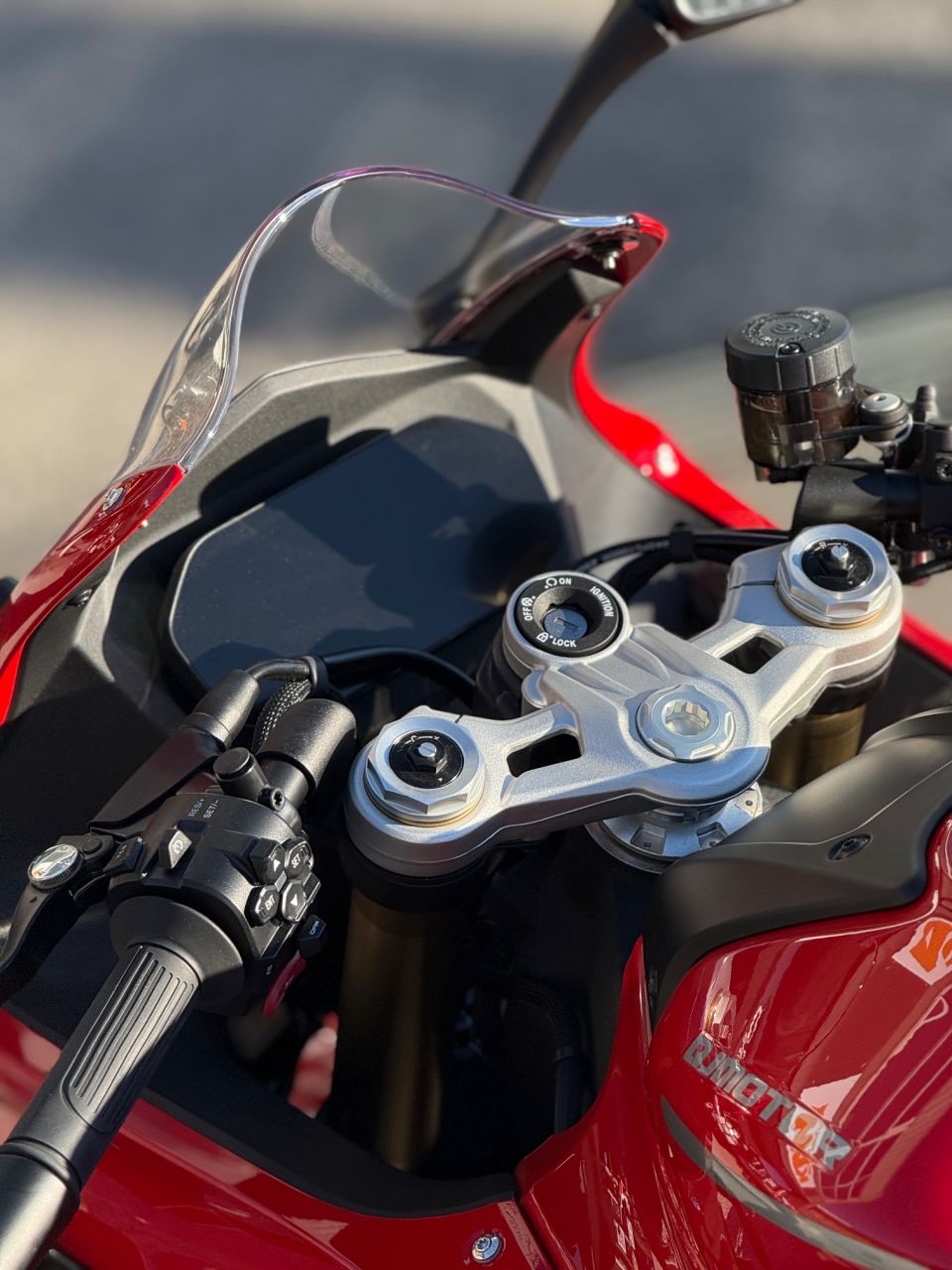 QJ MOTOR SRK 800 RR 4