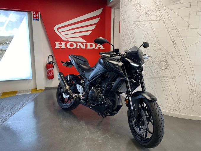 YAMAHA MT-03 4