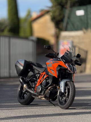 KTM 1290 SUPER DUKE GT - 2023