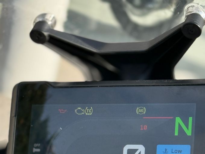 KTM 1290 SUPER DUKE GT 4