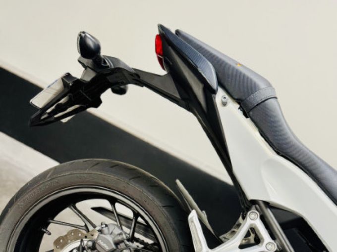 HONDA CB 650 F ABS 4