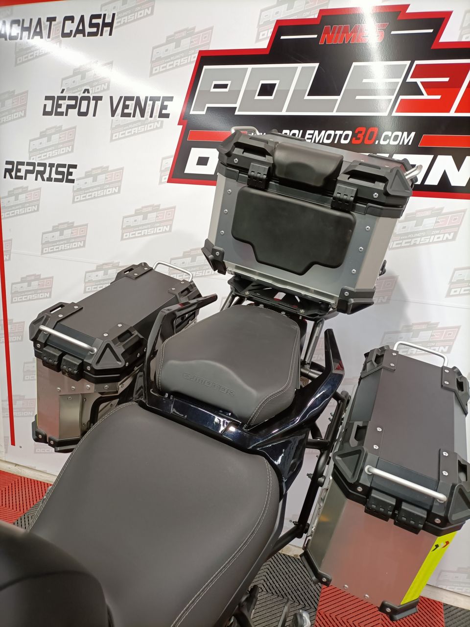 QJ MOTOR SRT 900 SX 4