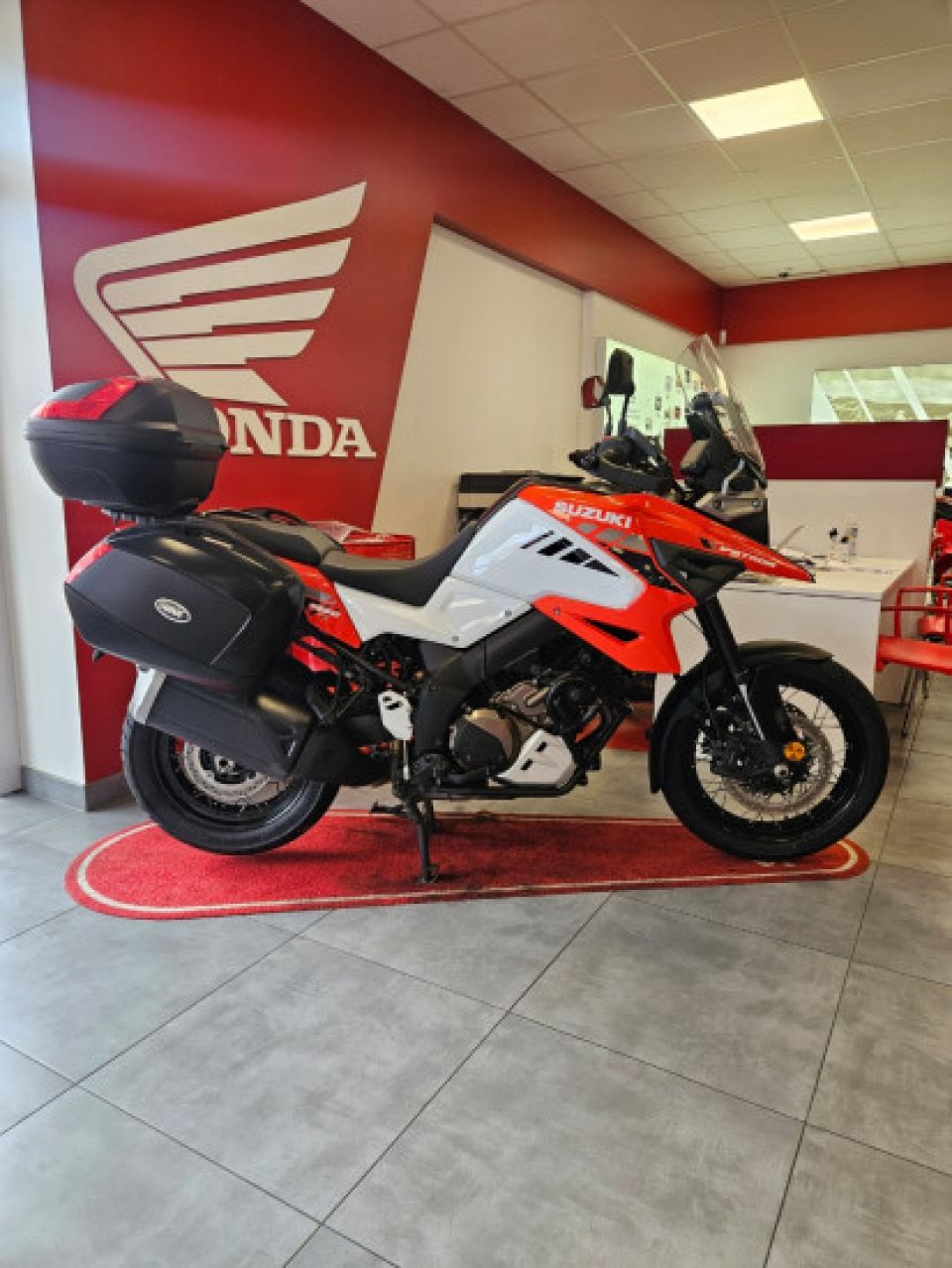 SUZUKI DL V-STROM 1050 4