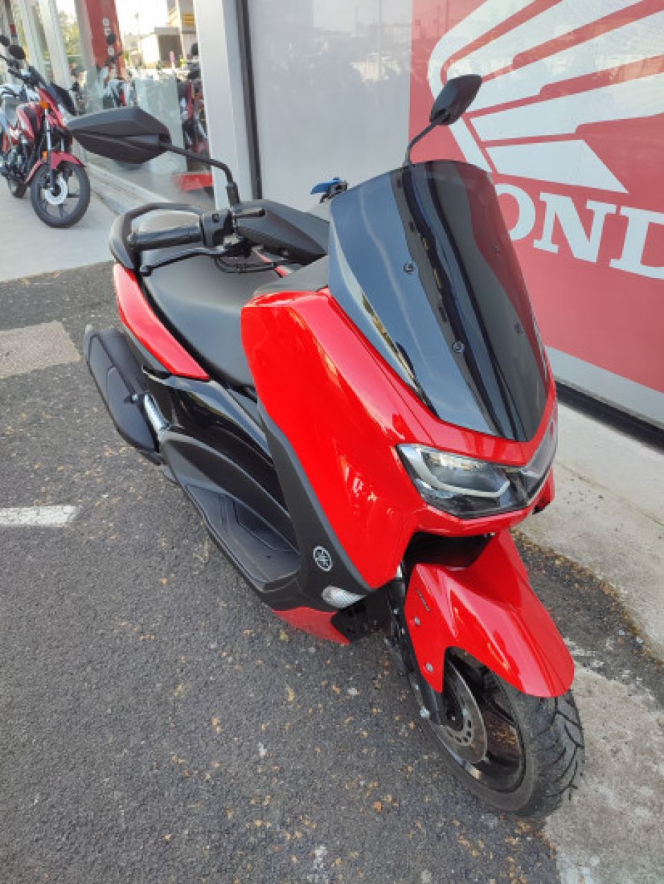 YAMAHA NMAX 125 4