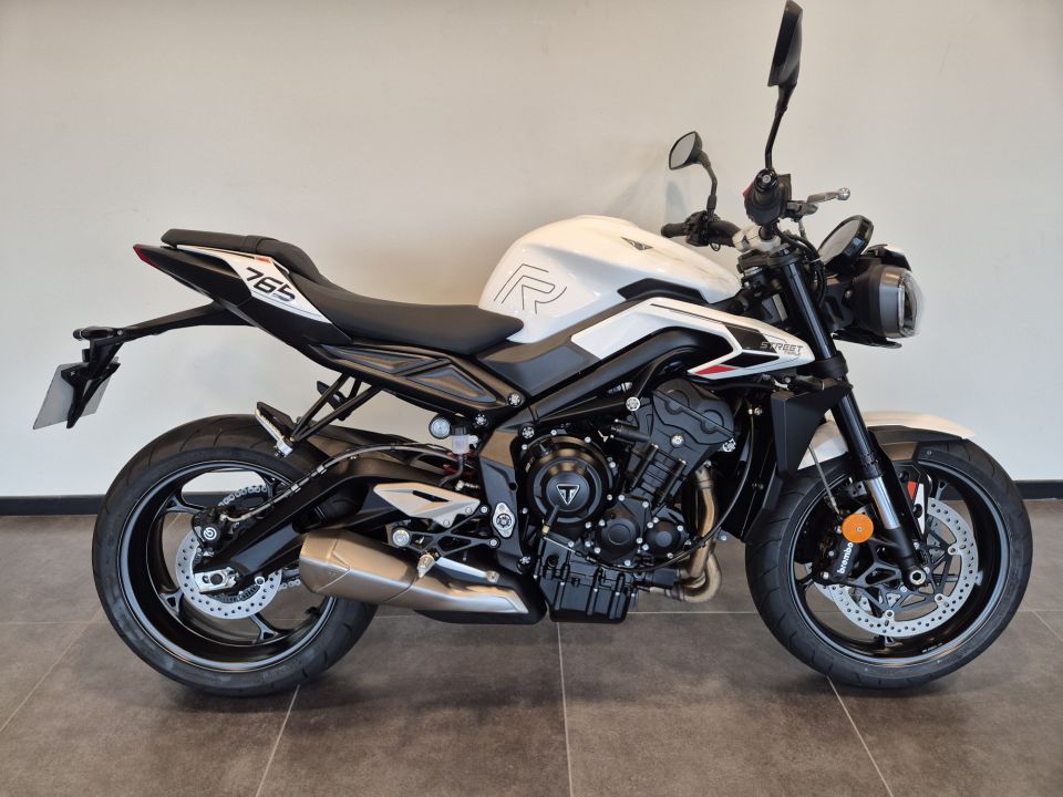 TRIUMPH STREET TRIPLE 765 R 4