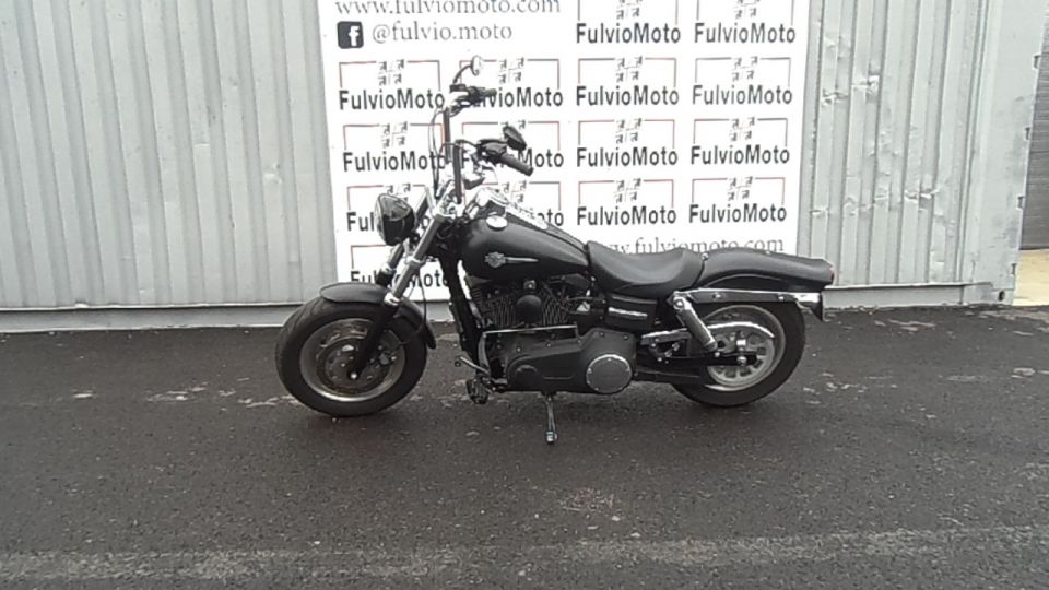 HARLEY-DAVIDSON DYNA FAT BOB 1690 4