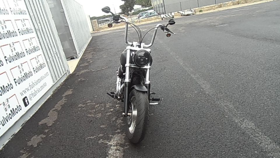 HARLEY-DAVIDSON DYNA FAT BOB 1690 4